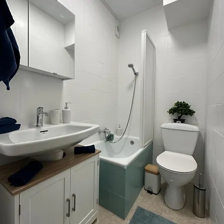 Apartment Rs